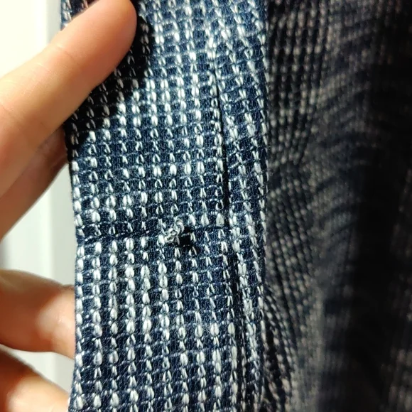 NWT- Inspired Hearts blue/white knit vest with kangaroo pockets and hood. Size M - Picture 4 of 5